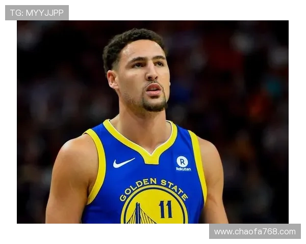 克莱重返旧地遇老友赛场情怀满满体育精神延续与球迷共鸣书写篮球传奇